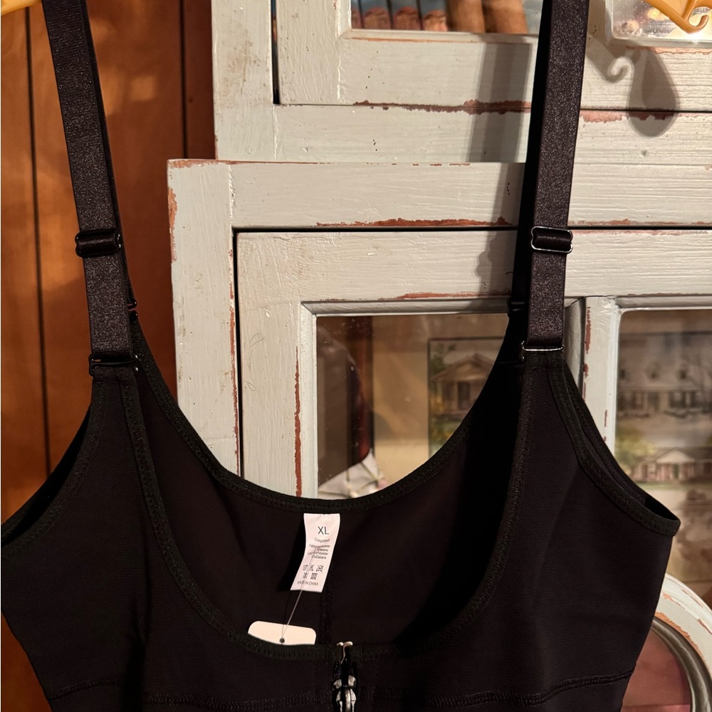 Component Ladies Size XL Black Zip-Front Bodysuit with 3 Hook Eye Durable Crotch - Picture 2 of 4